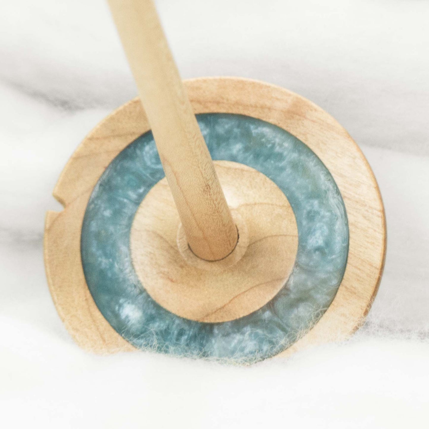 Lleto -Snow Queen Mica Inlay / Hand-Turned Maple Wood Drop Spindle Medium - Top Whorl 34g