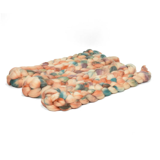 Elli AU#54 / Llegacy Kettle Dyed SW Merino Combed Top/ 4 oz.